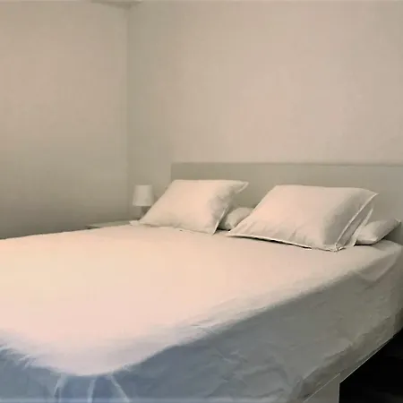 Seaview Apartment *